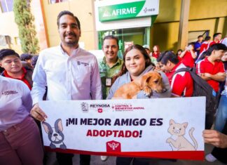 Dialogan universitarios con Carlos Peña Ortiz en la Audiencia Pública Juvenil