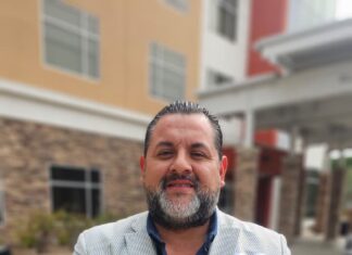 Rector del ITCC participa en reunión binacional para fortalecer la educación y el desarrollo regional