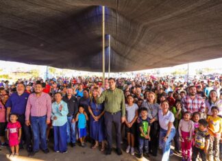 Disfrutaron la Posada DIF familias de San Valentín con muchos regalos