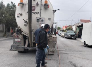 *Sondeó COMAPA drenaje sanitario en distintas colonias de la ciudad*