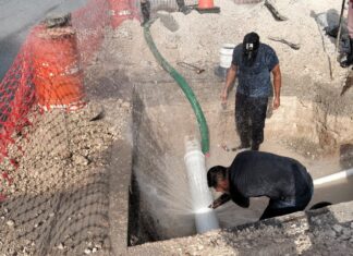 *Trabajó COMAPA en interconexión de tubería en el fracc. Punta Norte