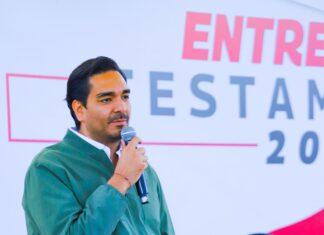 *Promueven Carlos y Alejandra futuro de tranquilidad con Entrega de Testamentos 2026*