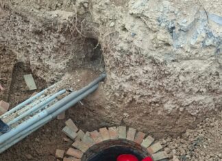 *Avanza COMAPA en rehabilitación de red sanitaria en la colonia Benito Juárez*