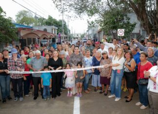 **Inaugura Mónica Villarreal décima calle en una semana*