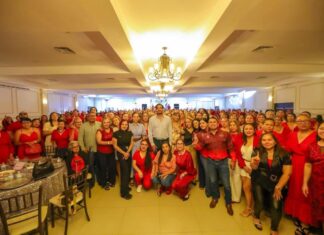 *Reconoció Carlos Peña Ortiz esfuerzo y dedicación de las trabajadoras del sector salud*