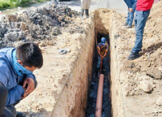 *Inició COMAPA rehabilitación de drenaje sanitario en colonia Casa Bella*