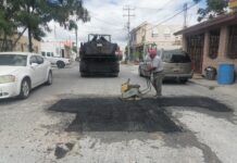 *Refuerza Gobierno de Carlos Peña Ortiz trabajo de bacheo en colonias de Reynosa*