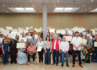 *Entrega Mónica Villarreal certeza jurídica a más de 700 familias con cancelación de hipotecas*