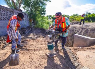 *Rehabilitan obra pluvial en colonia Arcoíris*