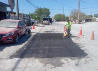 *Intensifica Alcalde Carlos Peña Ortiz programa de bacheo*