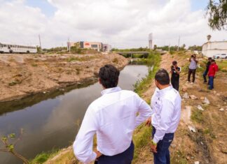 *No tirar basura en la vía pública: exhorta el Alcalde Carlos Peña Ortiz para facilitar flujo en drenes*