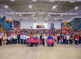 *Entregó Carlos Peña Ortiz tarjetas del programa “Jóvenes Imparables” en Reynosa*
