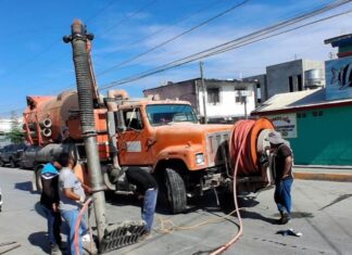 *Da mantenimiento COMAPA a infraestructura pluvial en Fracc. Reynosa*