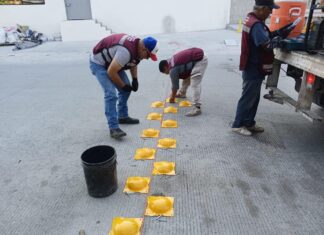 *Instaló Servicios Públicos de Reynosa boyas en calle Segundo Centenario*
